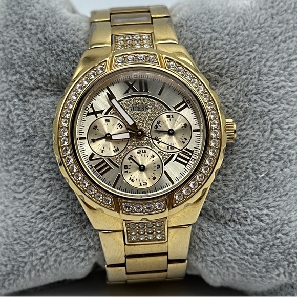 Guess U0111L2 33mm Gold Plated Stainless Steel Ladies Watch - Picture 6 of 8